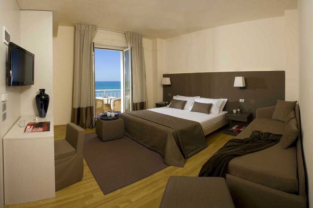 Hotel Miramare Gabicce Mare Εξωτερικό φωτογραφία