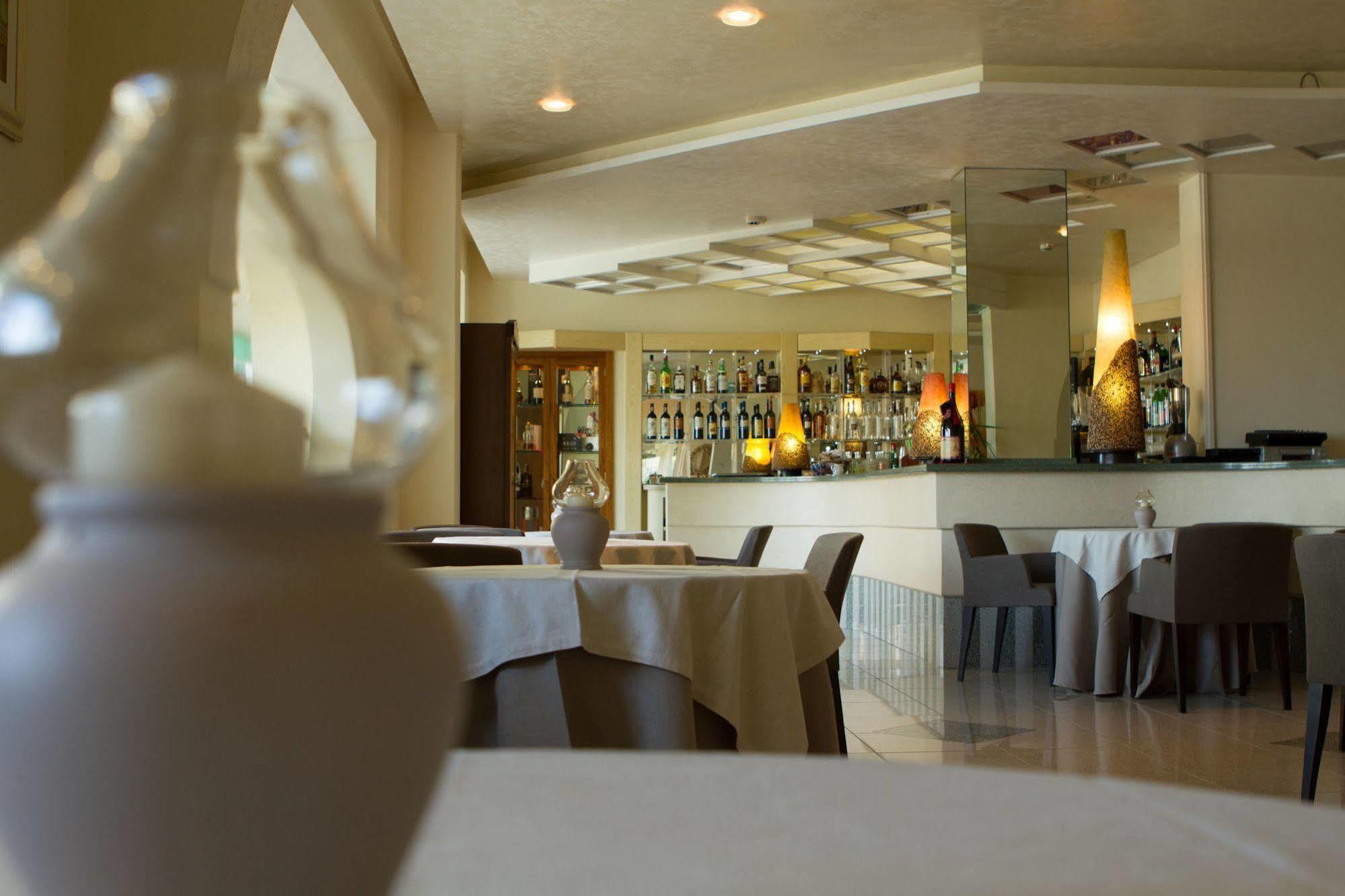 Hotel Miramare Gabicce Mare Εξωτερικό φωτογραφία